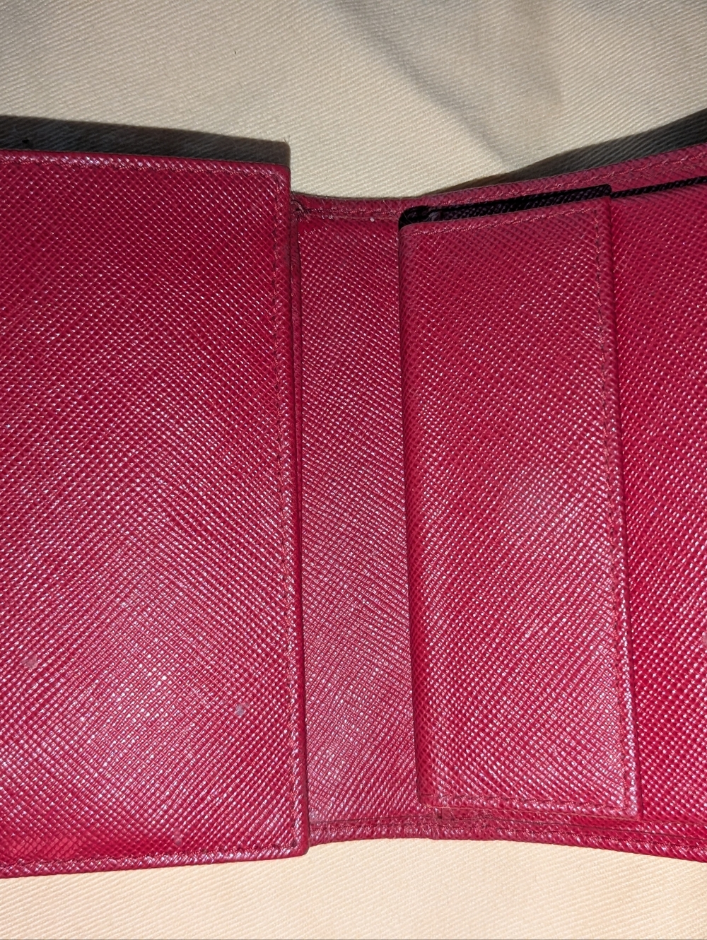 Prada Saffiano Logo Wallet Red Trifold. - Picture 11 of 15